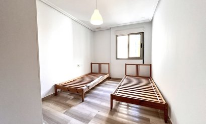 Resale - Apartment / flat - Santa Pola