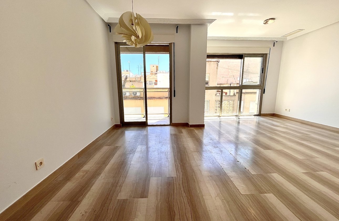 Resale - Apartment / flat - Santa Pola