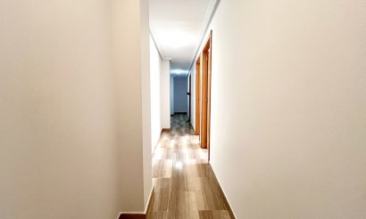 Resale - Apartment / flat - Santa Pola