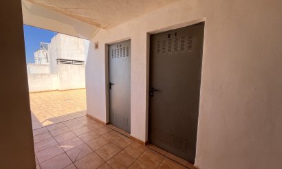 Resale - Apartment / flat - Santa Pola