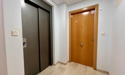 Resale - Apartment / flat - Santa Pola