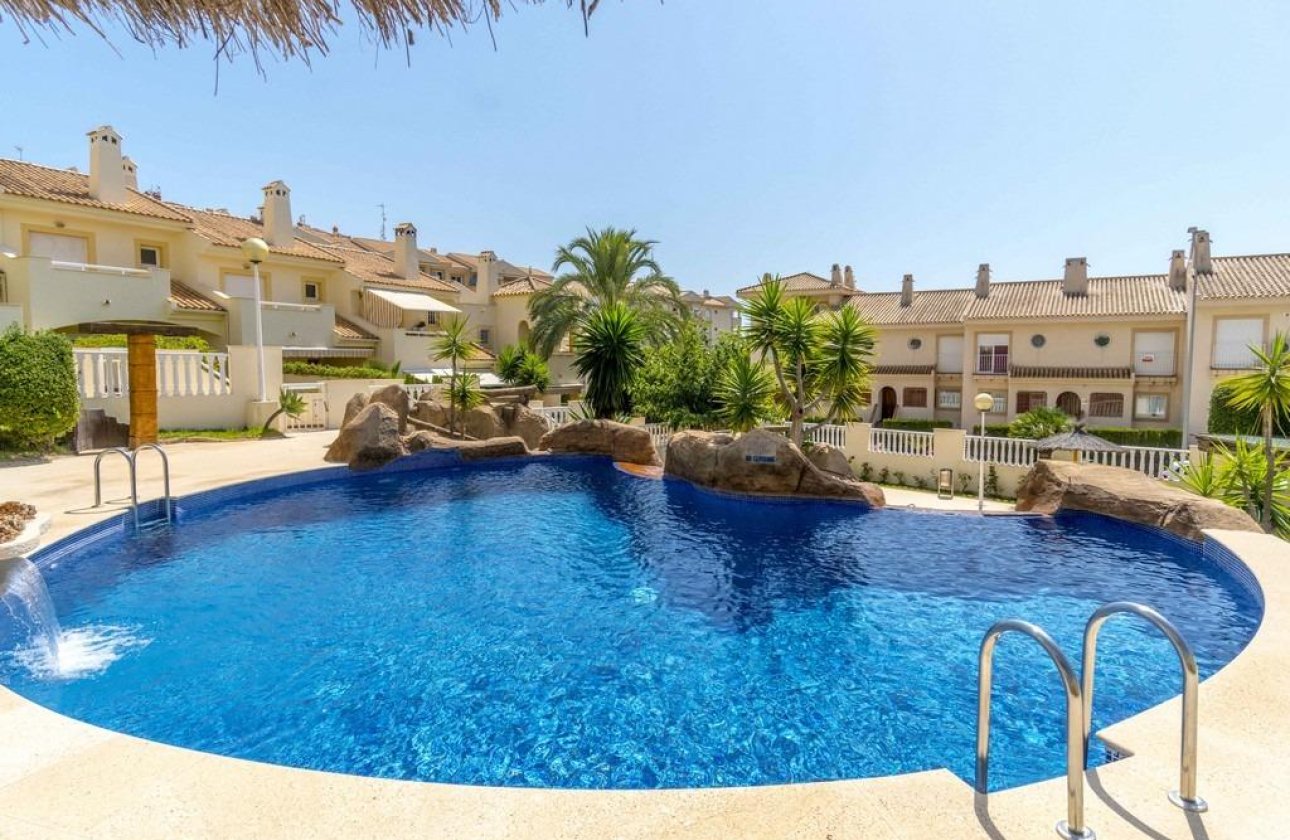 Resale - Apartment / flat - Orihuela Costa - Campoamor