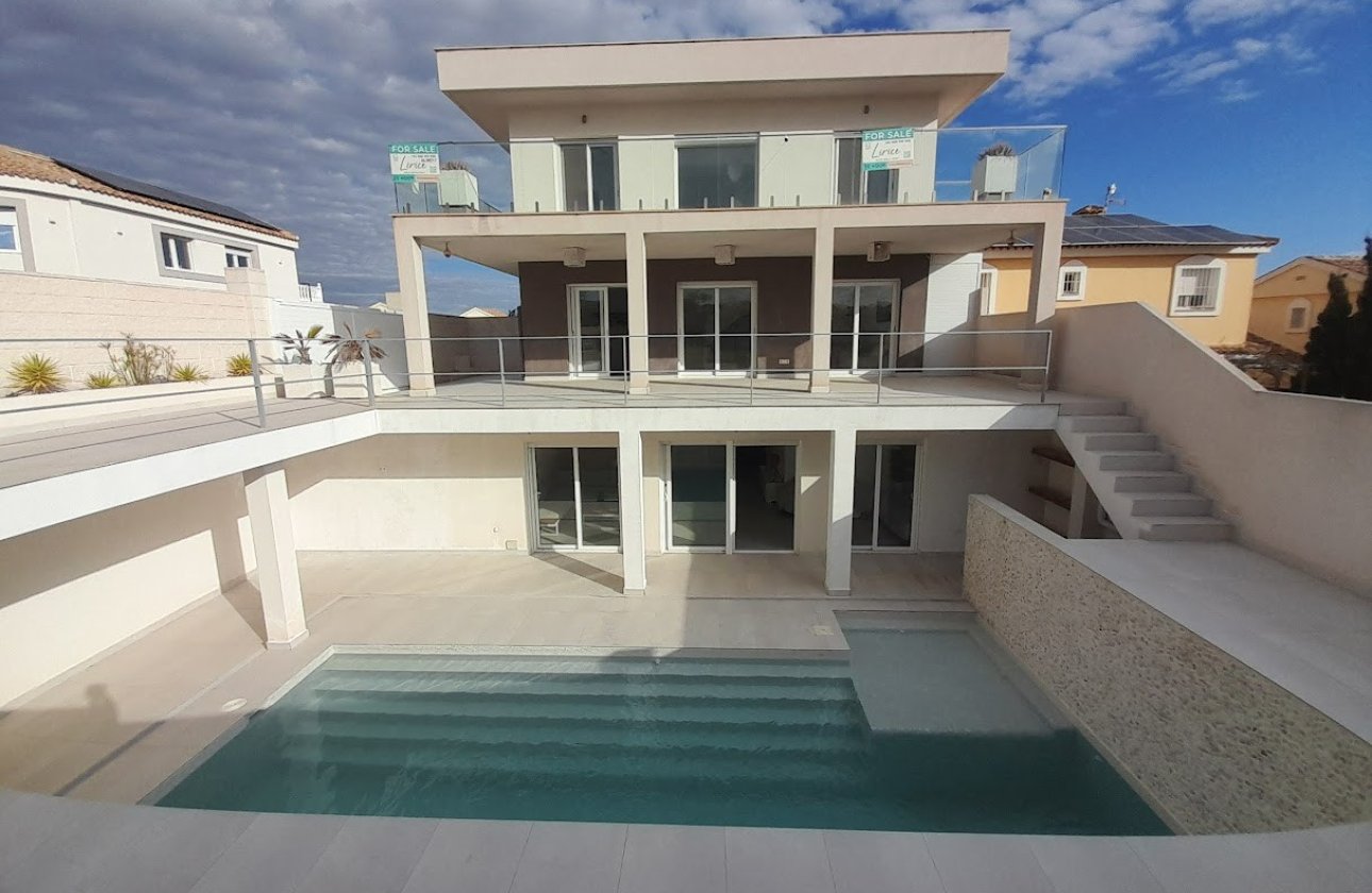 Resale - Villa - Gran Alacant