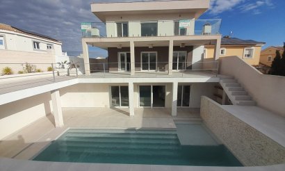 Resale - Villa - Gran Alacant