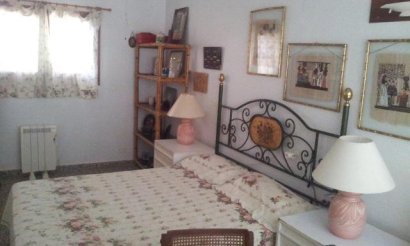 Resale - Villa - Campoamor