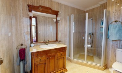 Resale - Villa - Elche