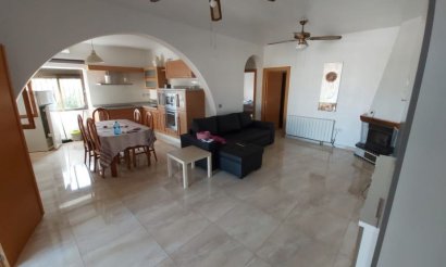 Resale - Villa - Torrevieja