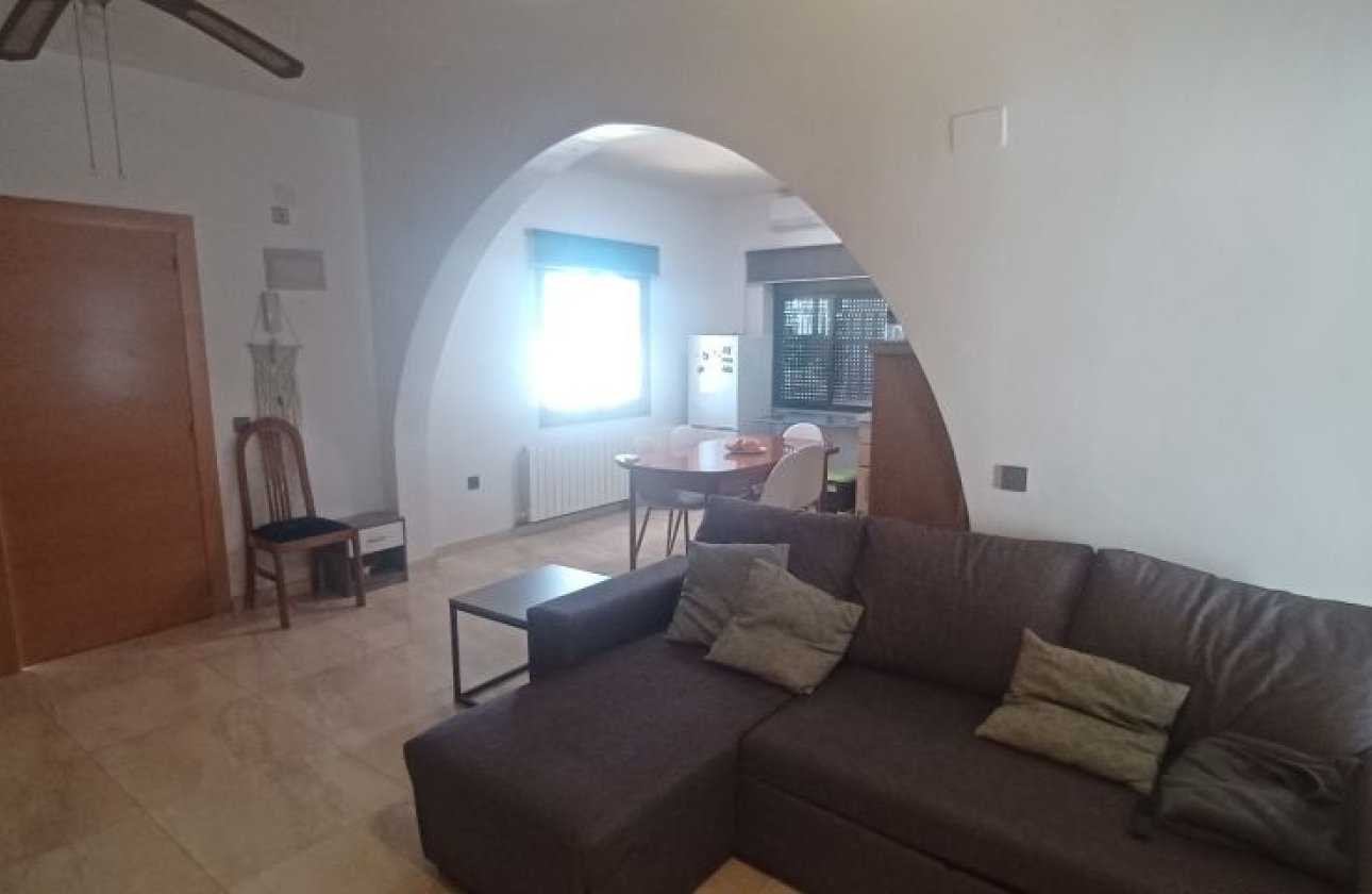 Resale - Villa - Torrevieja