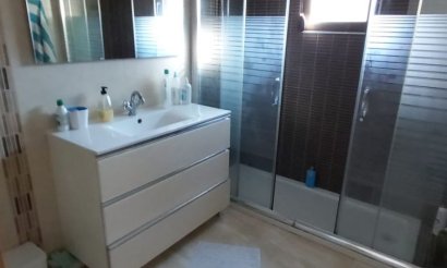 Resale - Villa - Torrevieja