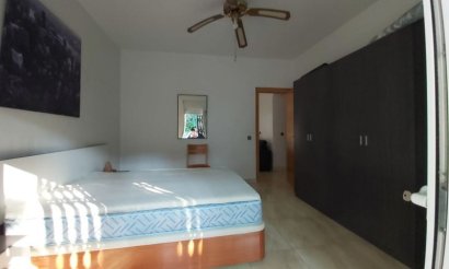 Resale - Villa - Torrevieja