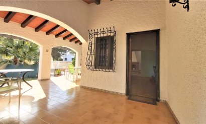 Resale - Villa - Torrevieja