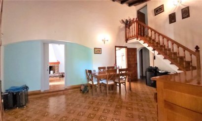 Resale - Villa - Torrevieja