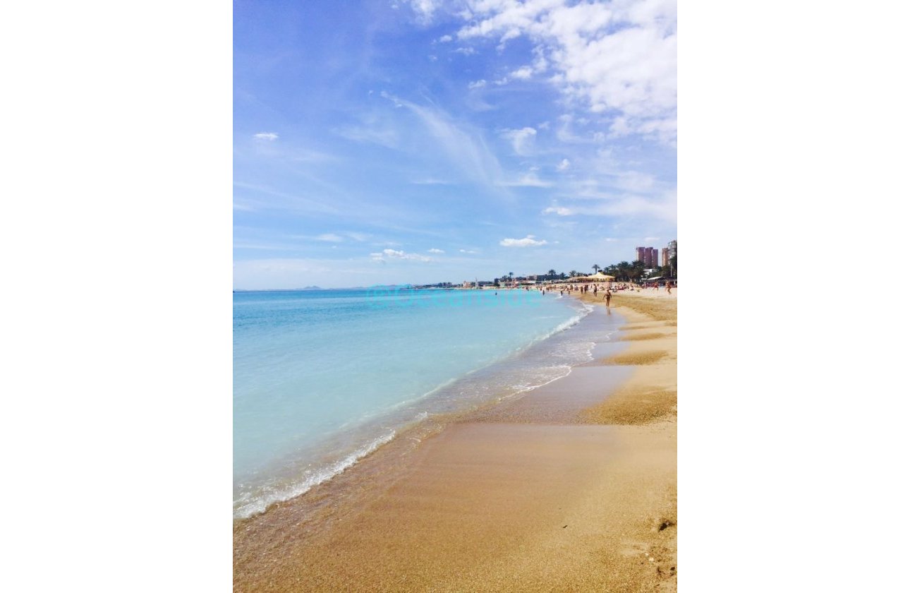 Resale - Villa - Torrevieja