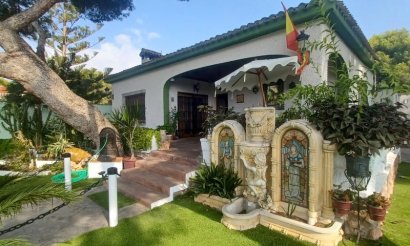 Resale - Villa - Orihuela Costa