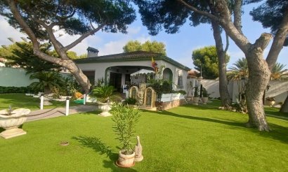 Resale - Villa - Orihuela Costa