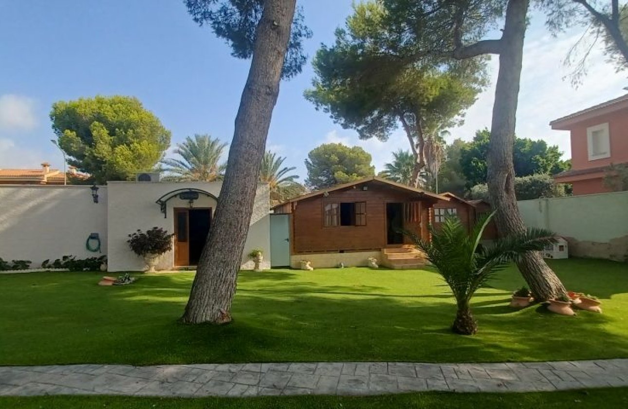 Resale - Villa - Orihuela Costa
