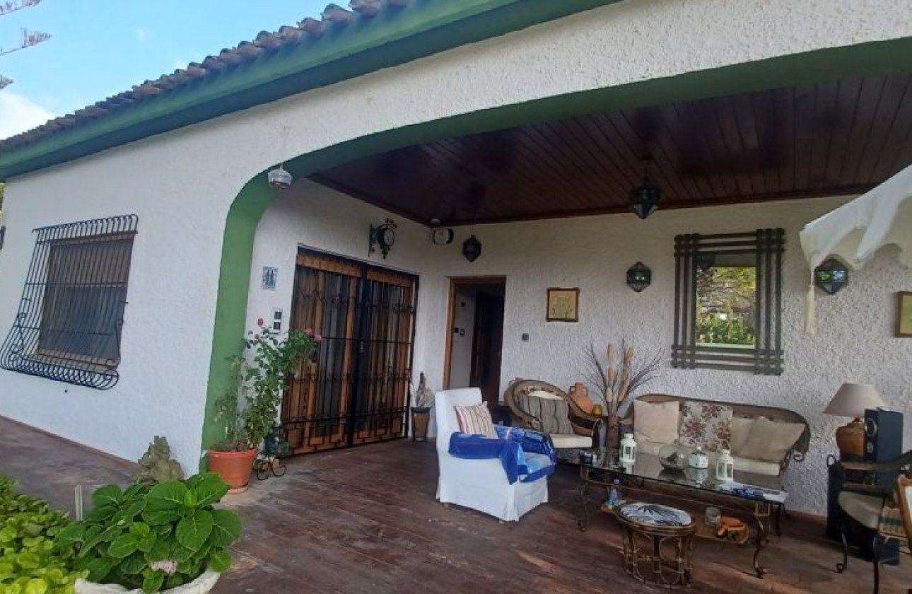 Resale - Villa - Orihuela Costa
