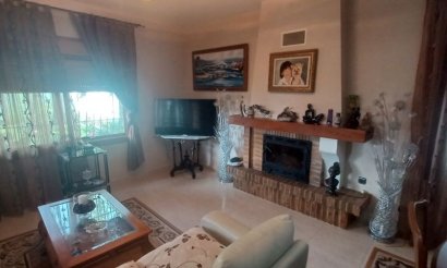 Resale - Villa - Orihuela Costa
