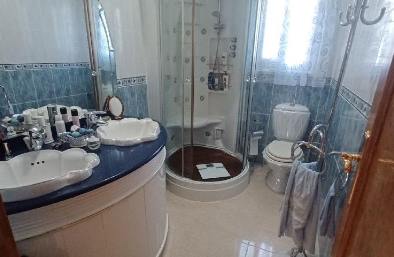 Resale - Villa - Orihuela Costa