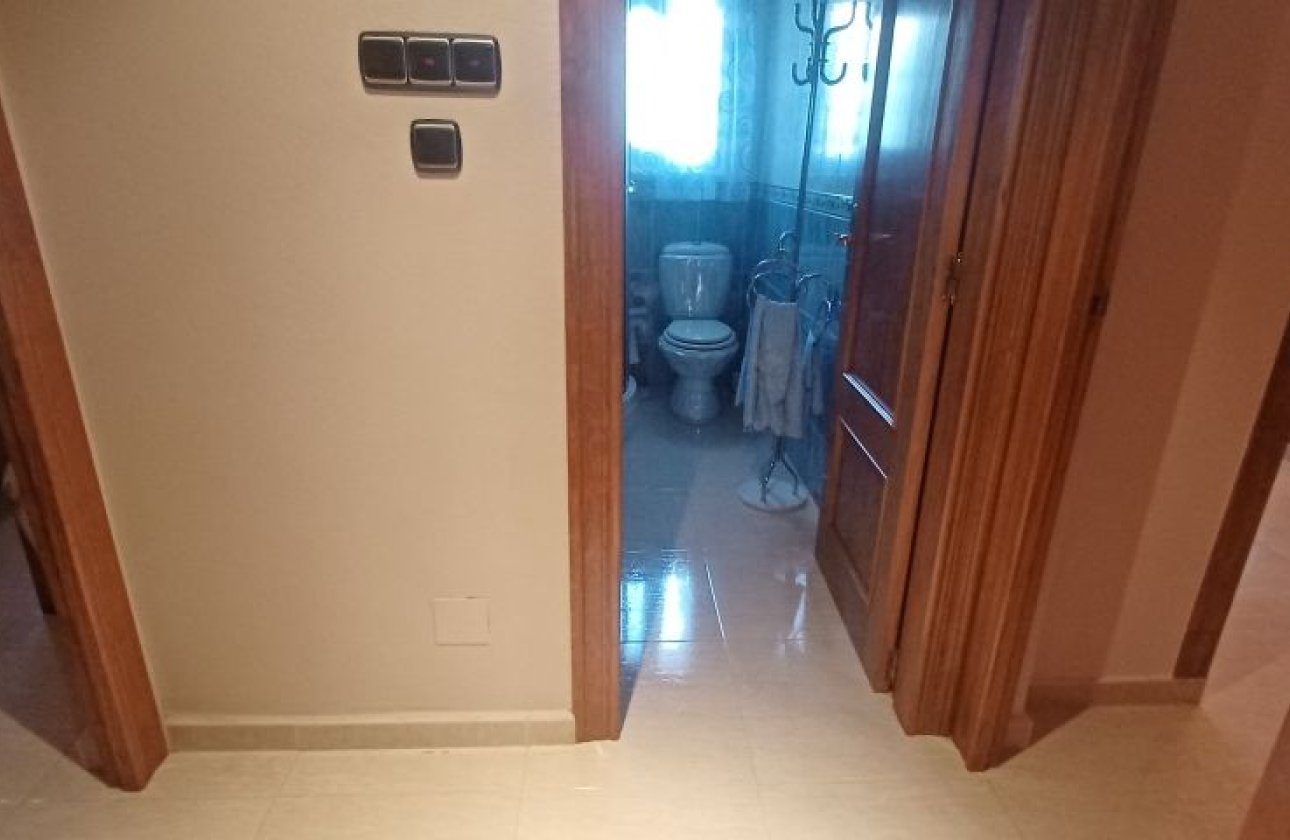 Resale - Villa - Orihuela Costa