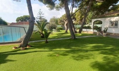 Resale - Villa - Orihuela Costa