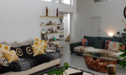 Resale - Villa - Alicante