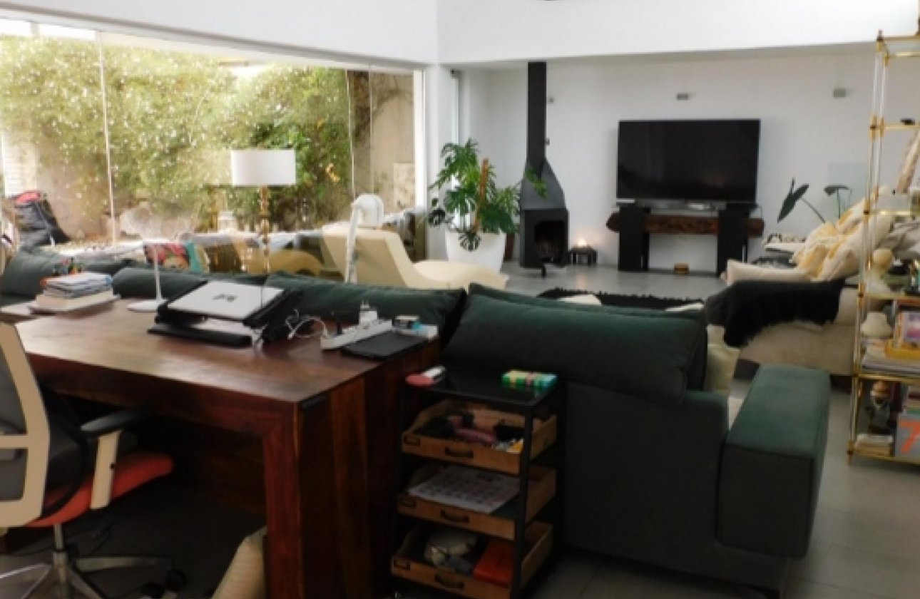 Resale - Villa - Alicante