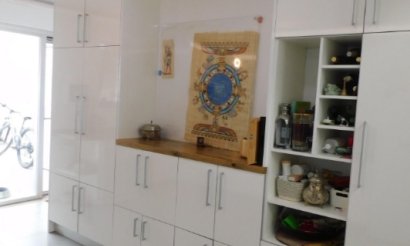 Resale - Villa - Alicante