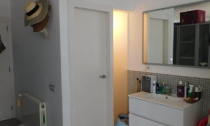 Resale - Villa - Alicante