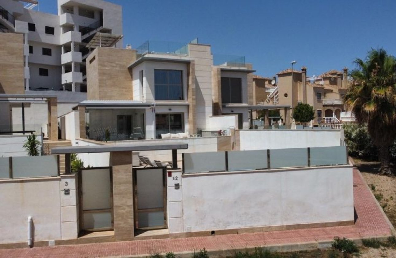 Resale - Villa - Orihuela Costa