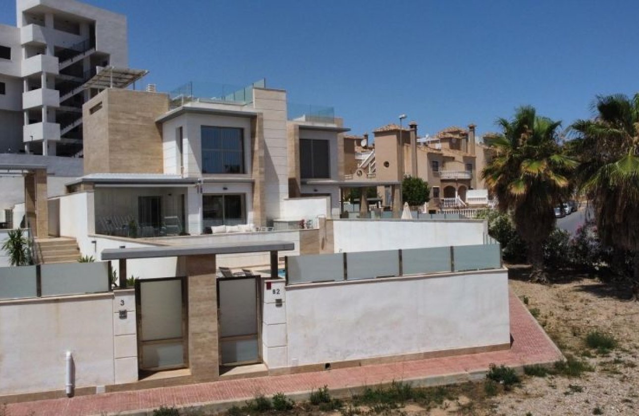 Resale - Villa - Orihuela Costa