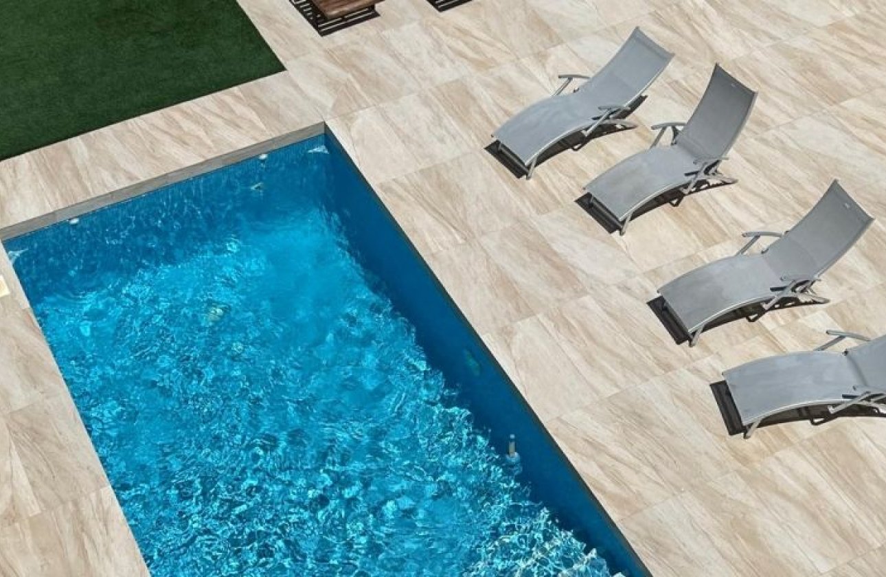 Resale - Villa - Orihuela Costa