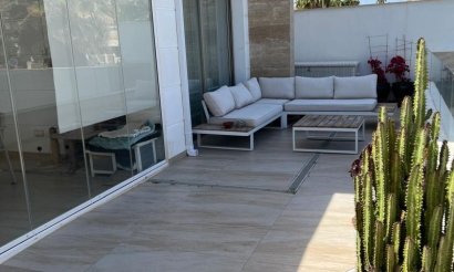Resale - Villa - Orihuela Costa