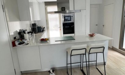Resale - Villa - Orihuela Costa