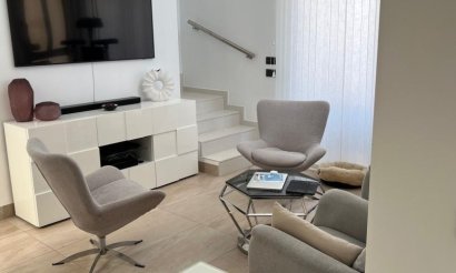 Resale - Villa - Orihuela Costa