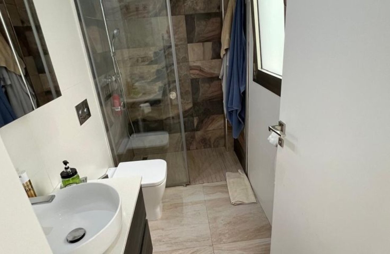 Resale - Villa - Orihuela Costa