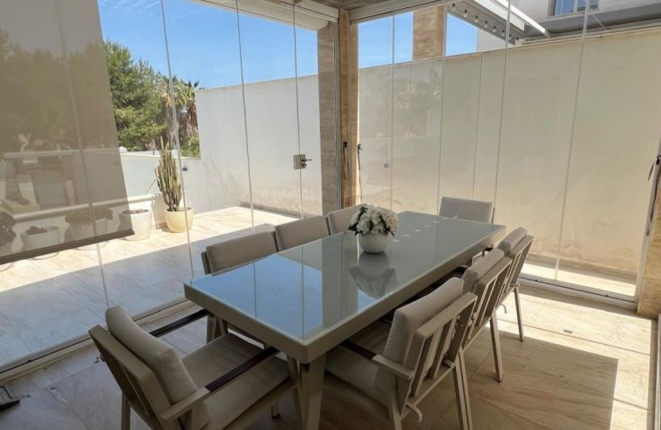 Resale - Villa - Orihuela Costa