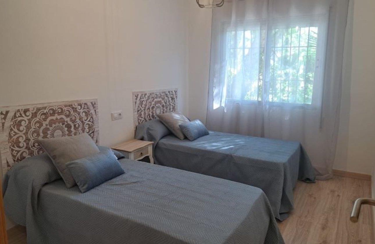 Revente - Villa - Orihuela Costa - Orihuela
