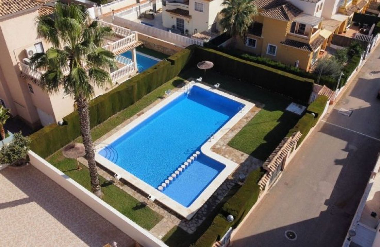 Reventa - Villa - Orihuela Costa