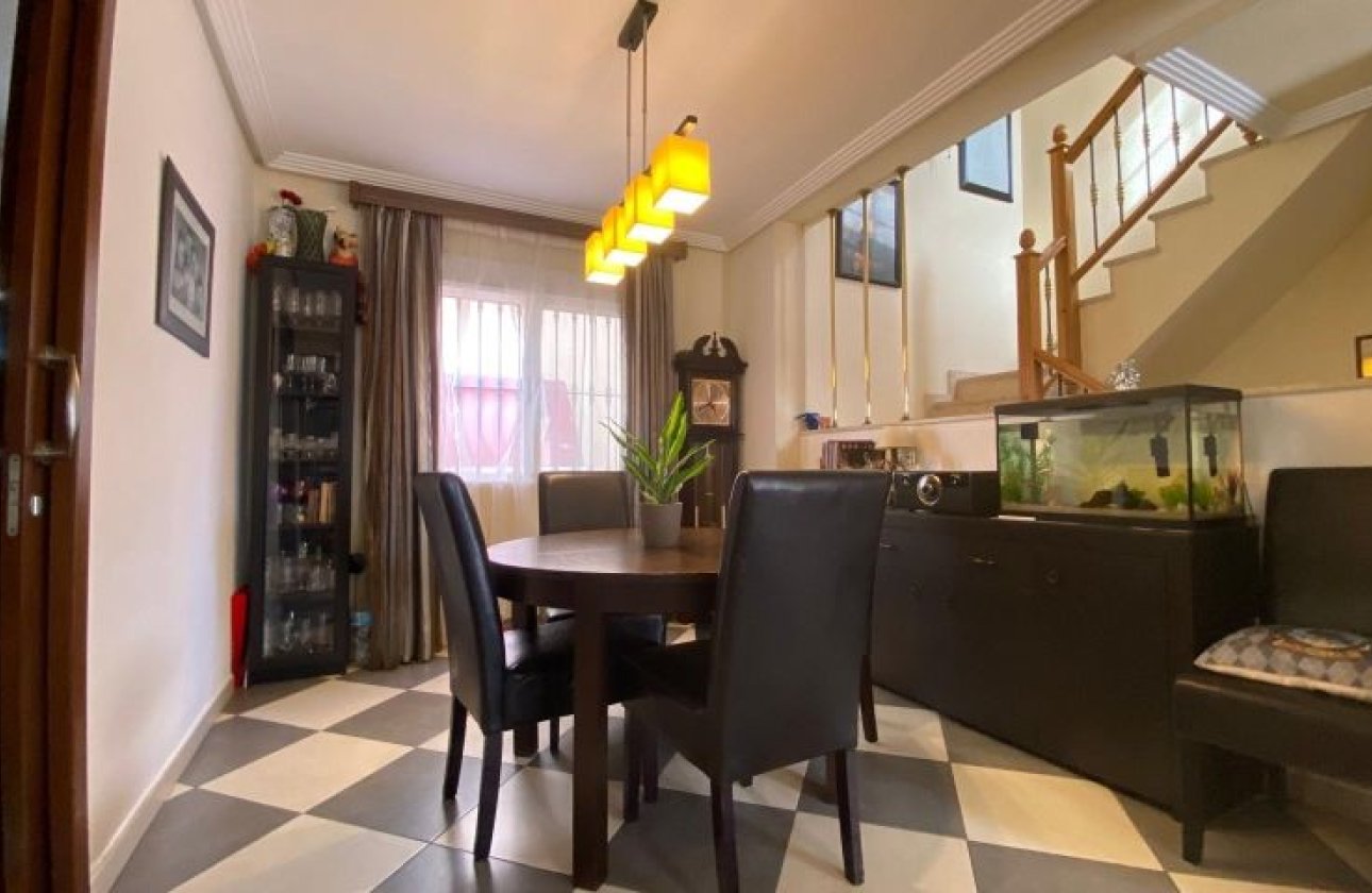 Reventa - Villa - Orihuela Costa