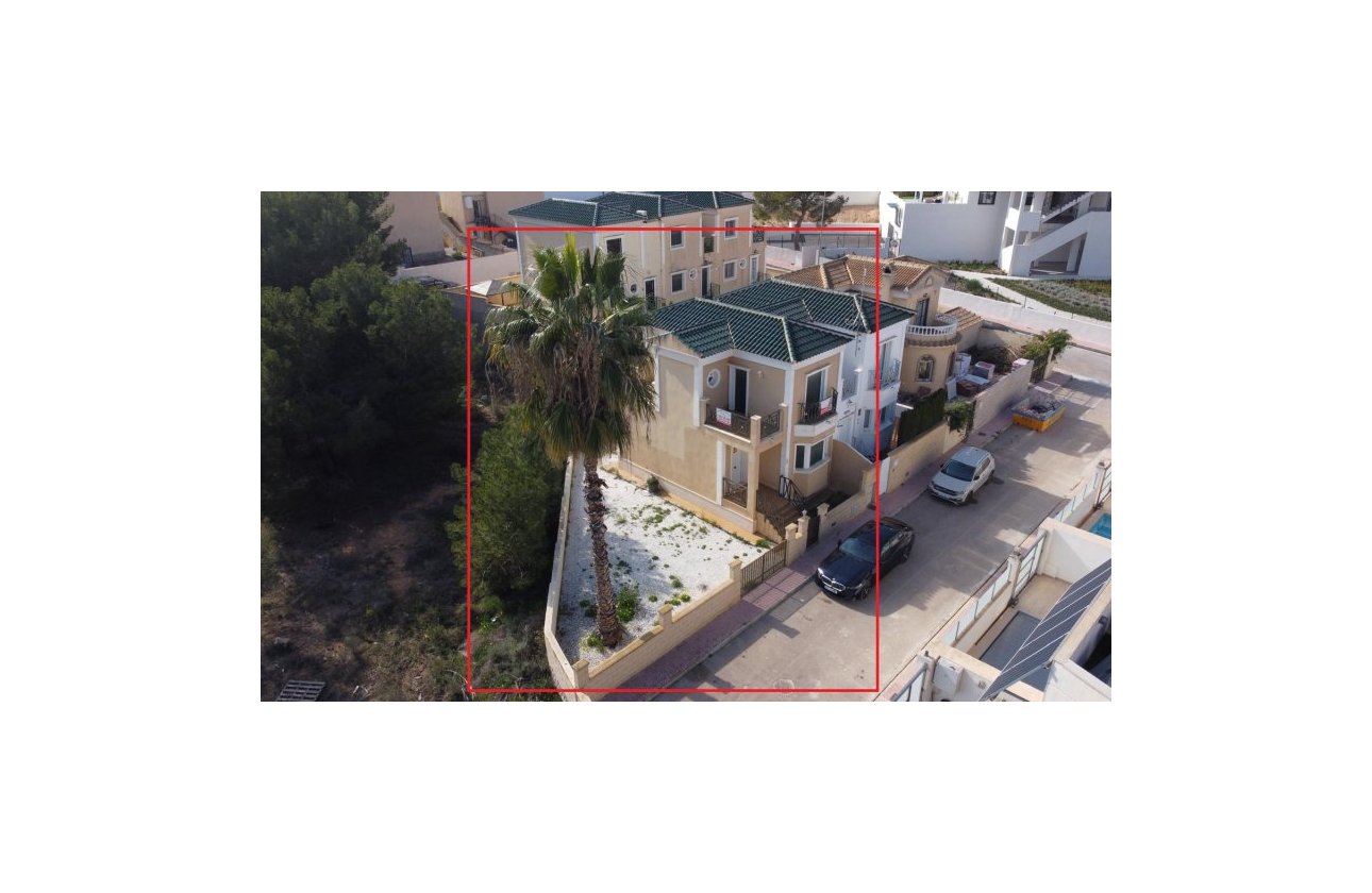 Revente - Villa / Semi detached - Orihuela Costa - Orihuela