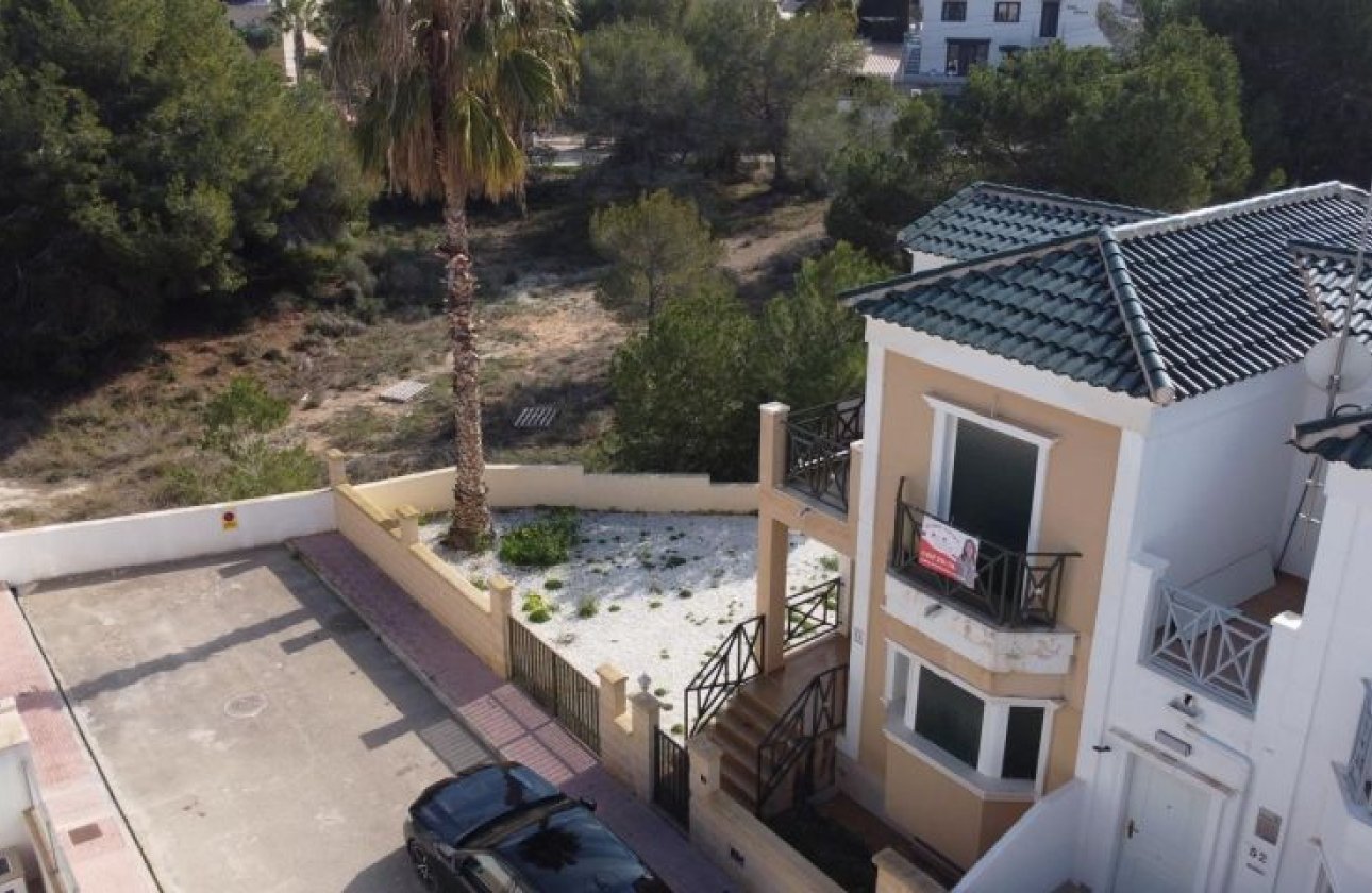 Revente - Villa / Semi detached - Orihuela Costa - Orihuela
