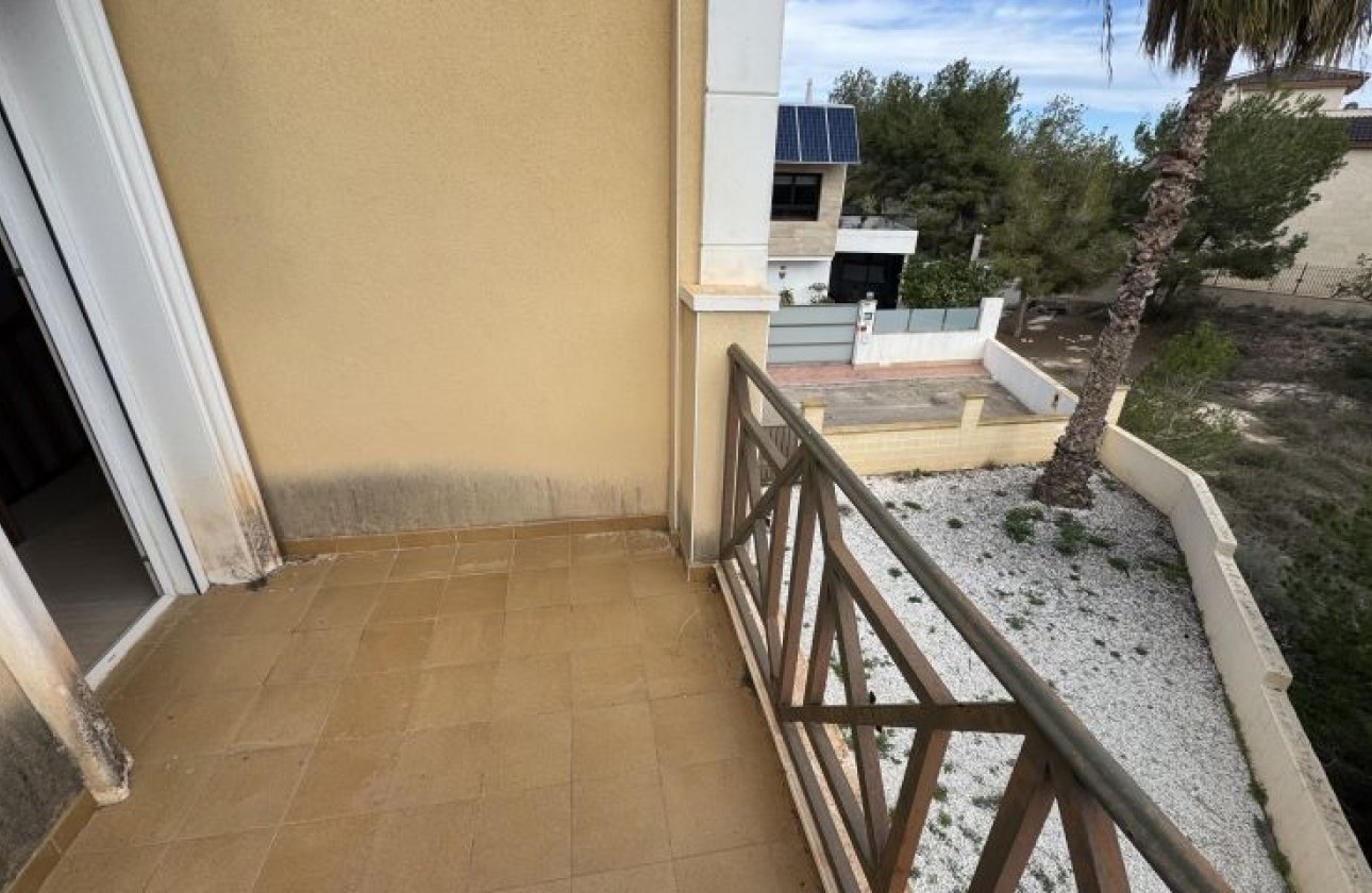 Revente - Villa / Semi detached - Orihuela Costa - Orihuela