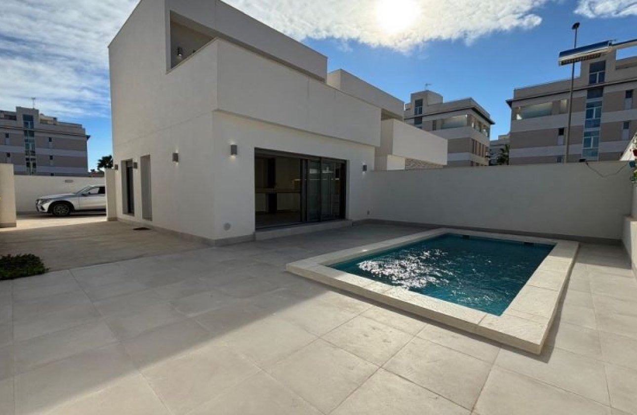 Resale - Villa - Orihuela Costa