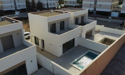 Resale - Villa - Orihuela Costa