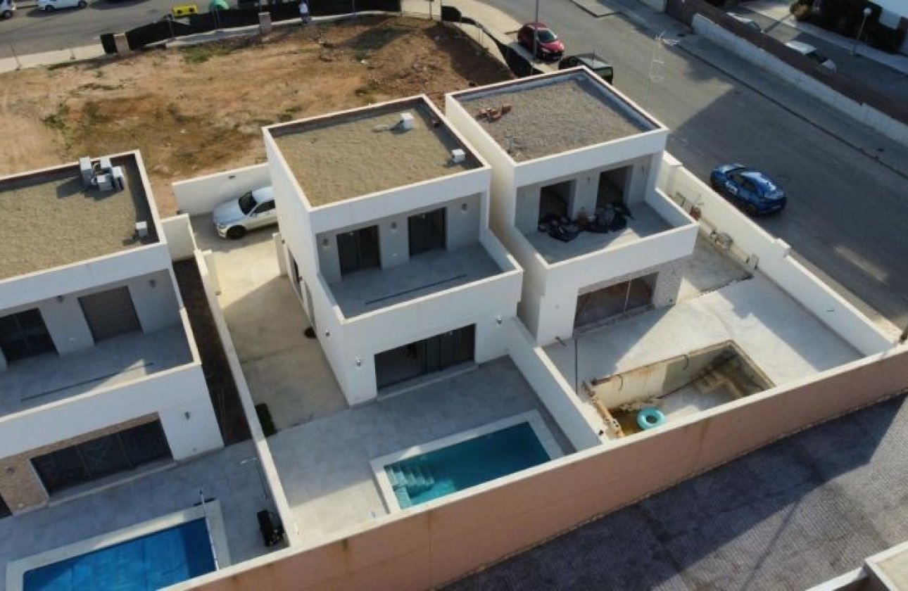 Resale - Villa - Orihuela Costa