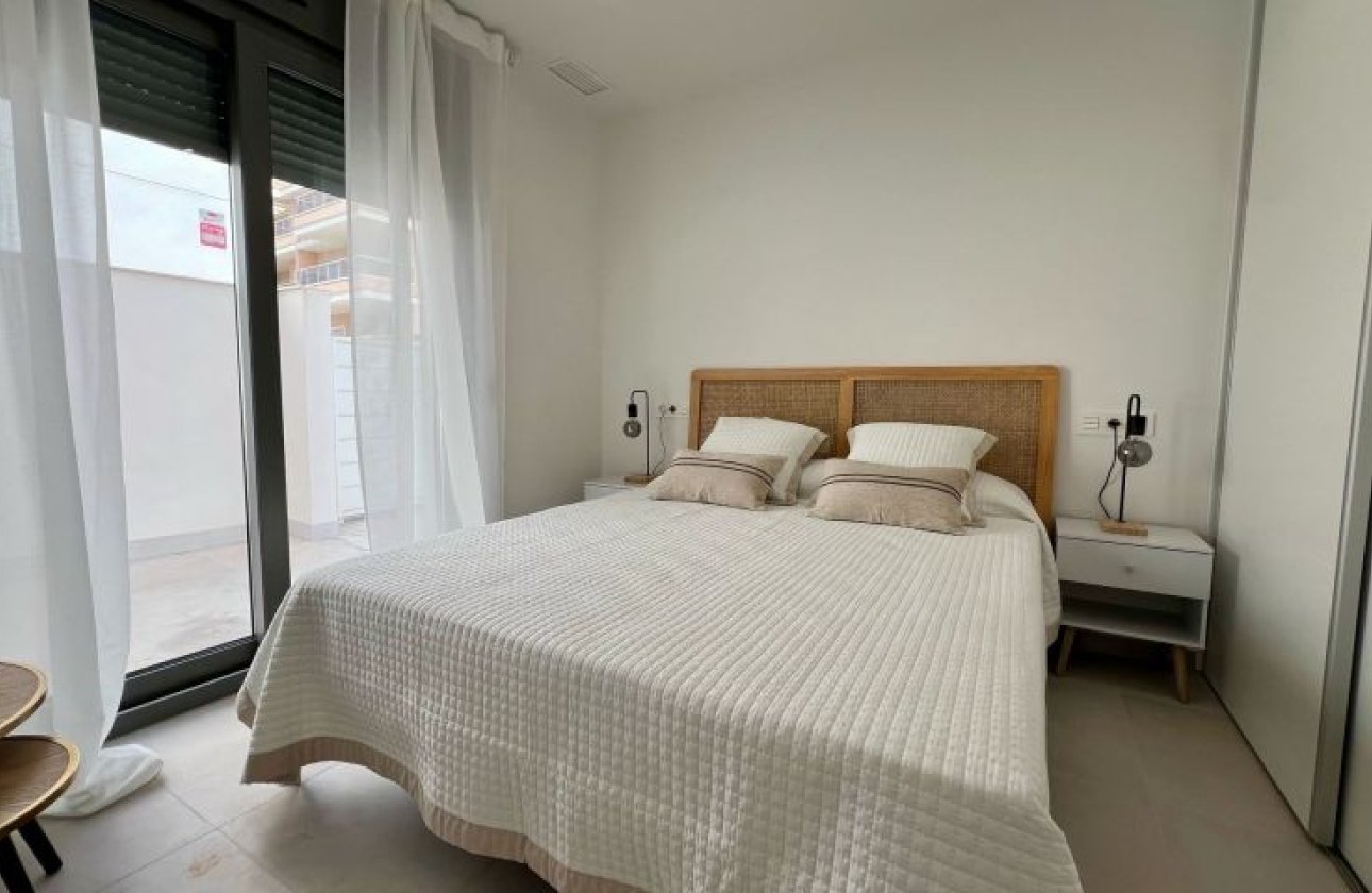 Resale - Villa - Orihuela Costa