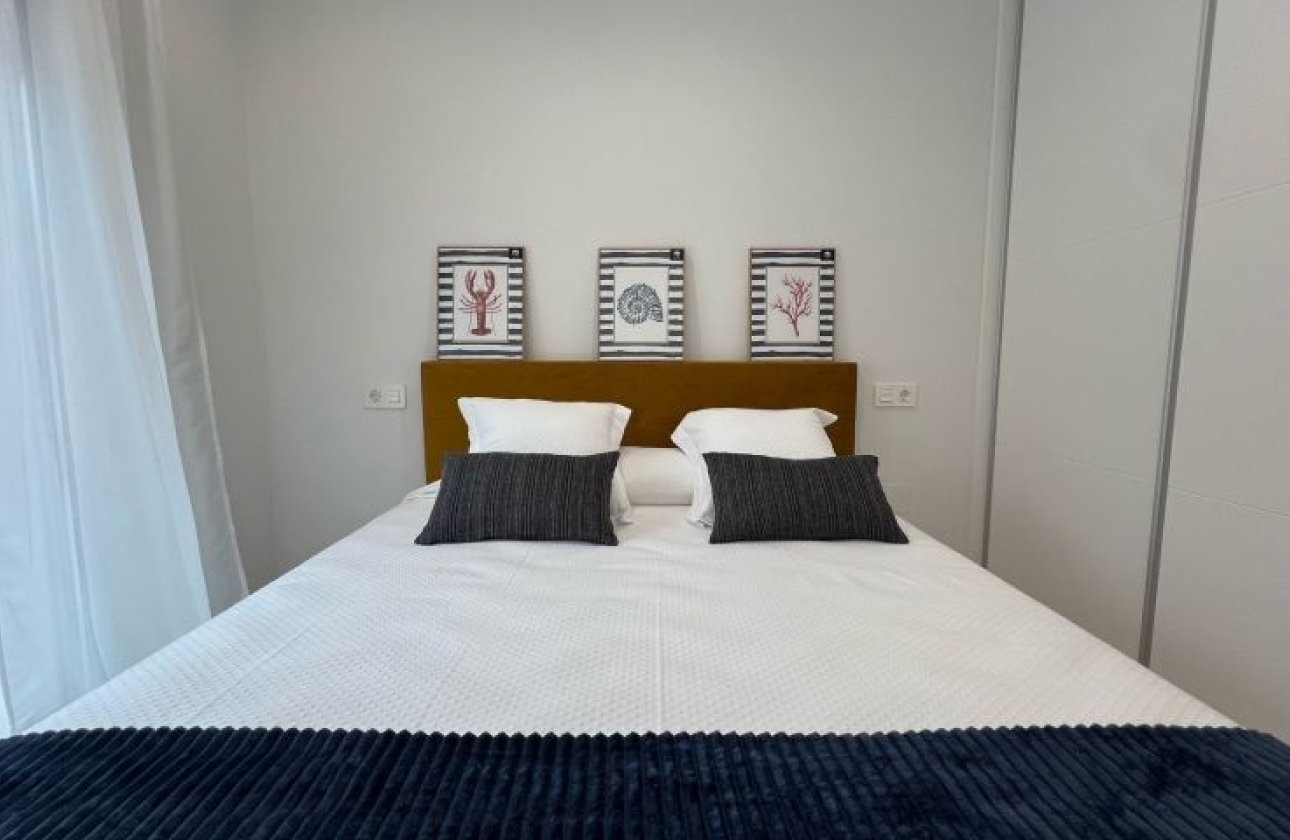 Resale - Villa - Orihuela Costa