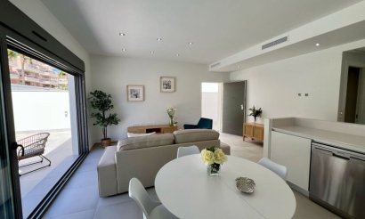 Resale - Villa - Orihuela Costa