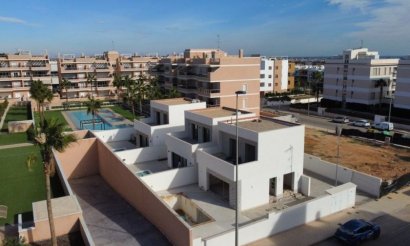 Resale - Villa - Orihuela Costa